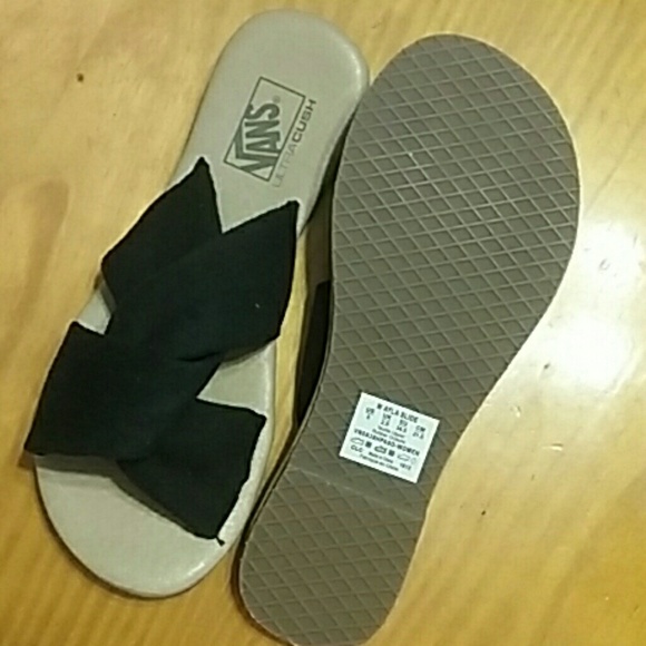 🚫SOLD🚫VANS Black Suede Slides - Picture 2 of 7